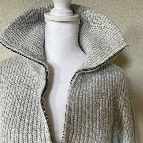 M Rena Sweater - Picture 7 of 8